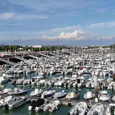 Escapade Marine : T2 Classé 3 ***, Et Port à Pied. *
